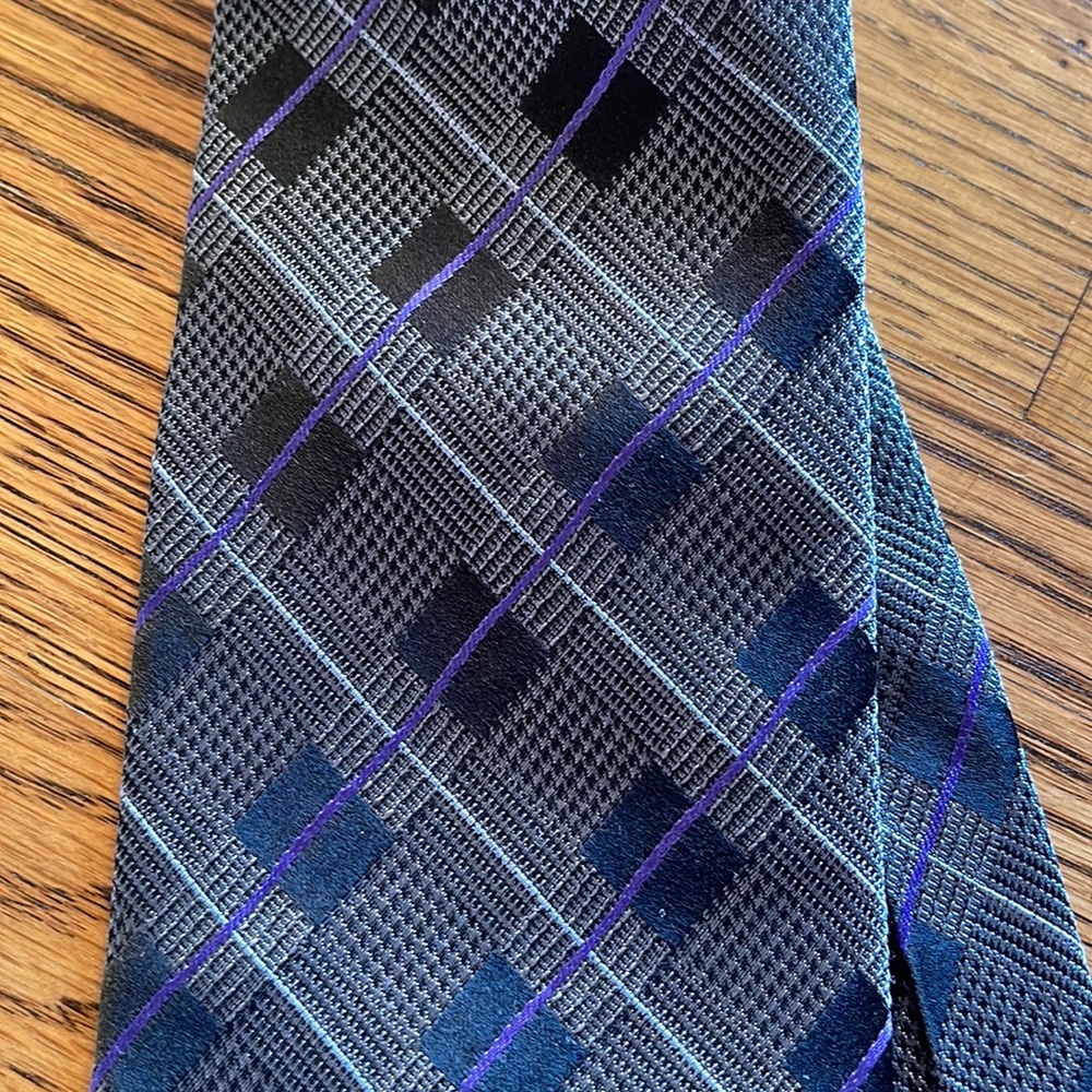 New Luca diMarco Italian neck tie 100% silk